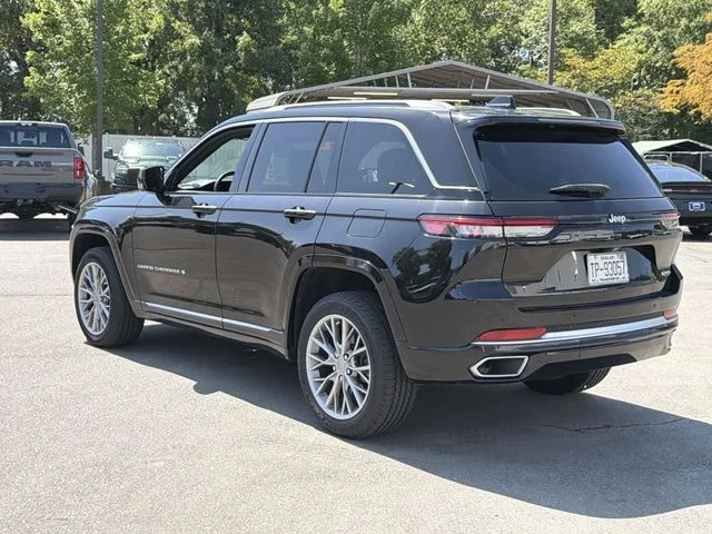 Used 2022 Black Jeep Summit image 11