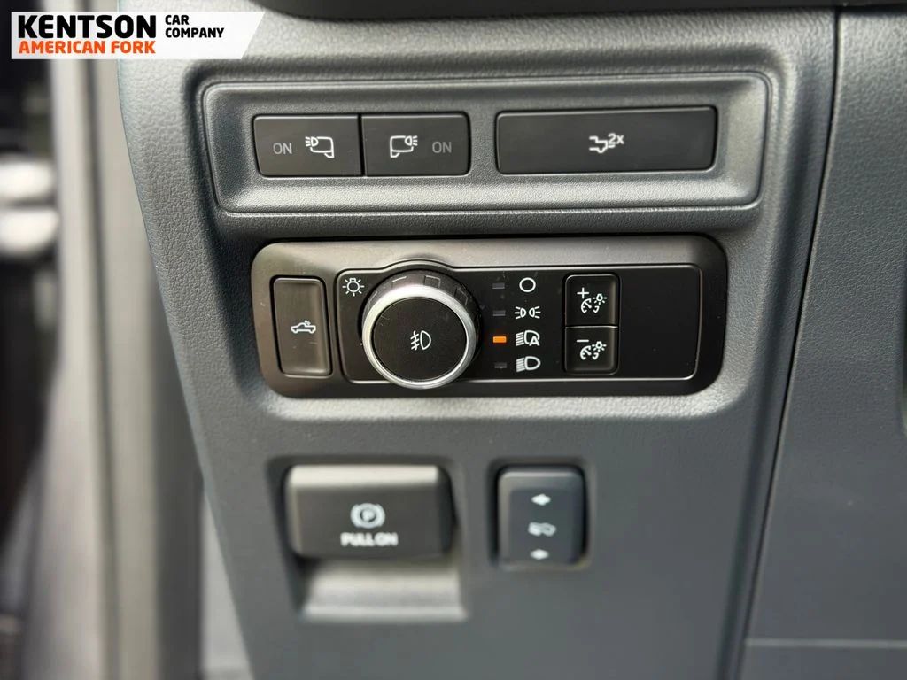 Used 2024 Silver Ford XLT image 16