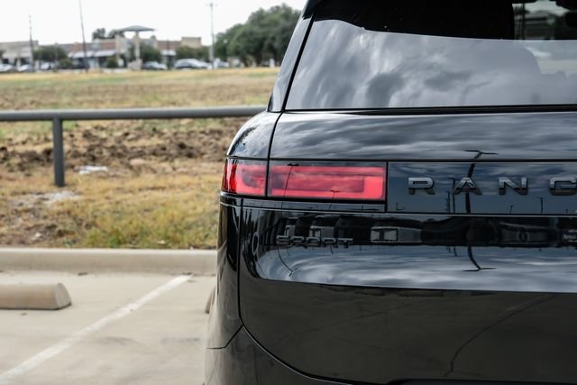 Used 2025 Black Land Rover SE image 57