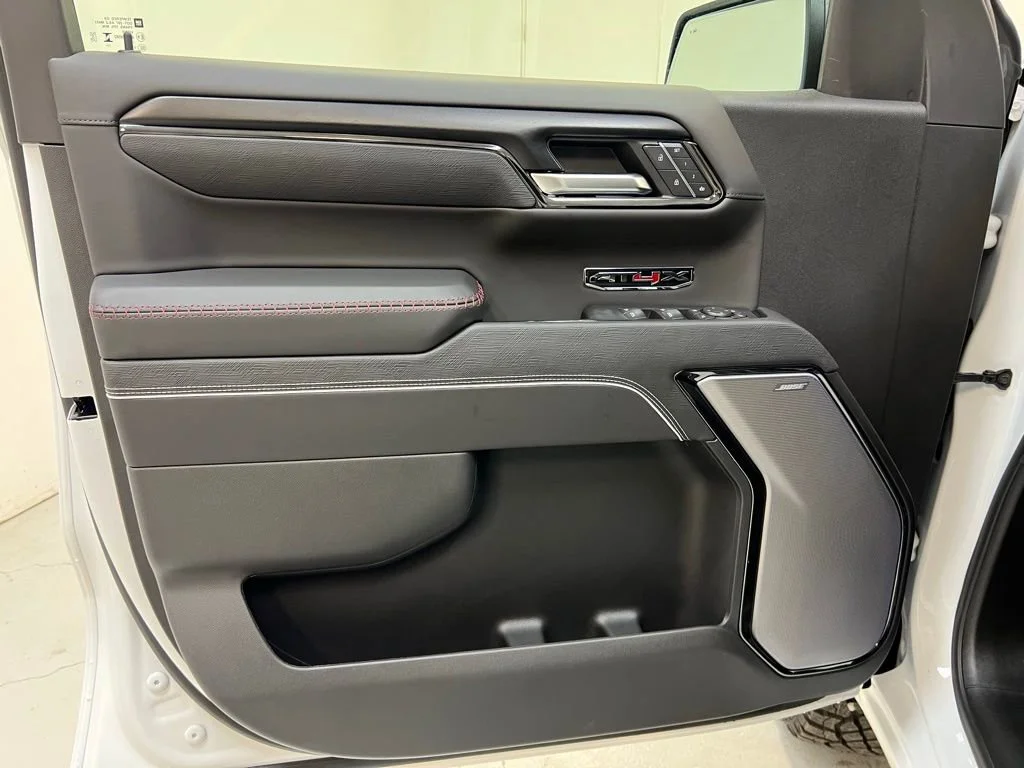 2026 GMC Sierra 1500 AT4X - Photo 13