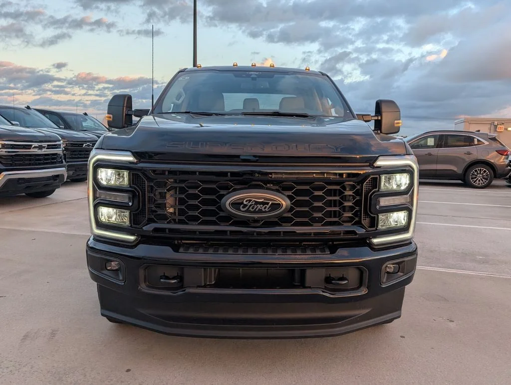 New 2026 Agate Black Metallic Ford F-250® XLT image 2