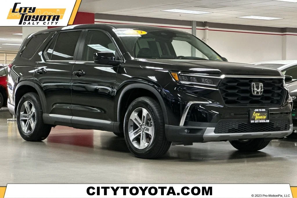2023 Honda Pilot EX-L 7-Occupant 2WD's photo