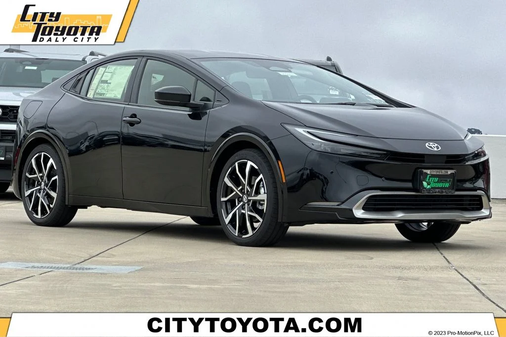 2027 Toyota Prius Plug-in Hybrid  XSE