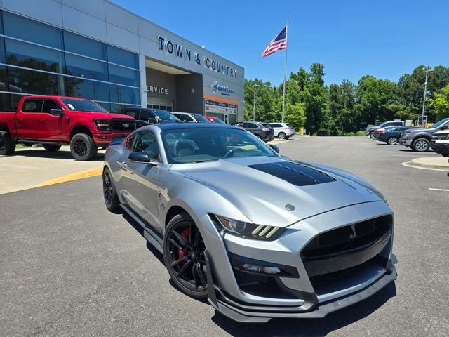 Used 2021 Iconic Silver Metallic Ford Shelby GT500 image 2