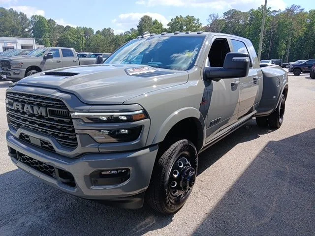 New 2026 Ceramic Gray Clear-Coat Exterior Paint RAM Limited image 15