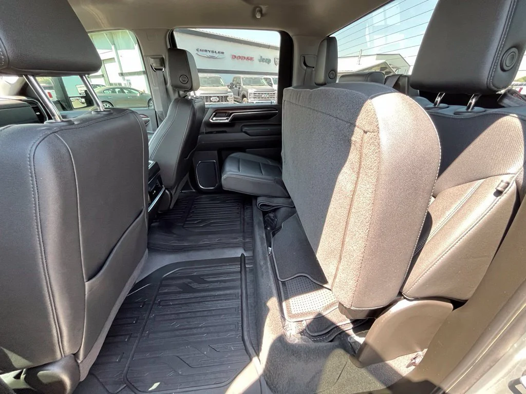 Used 2024 Sterling Metallic GMC SLT image 16