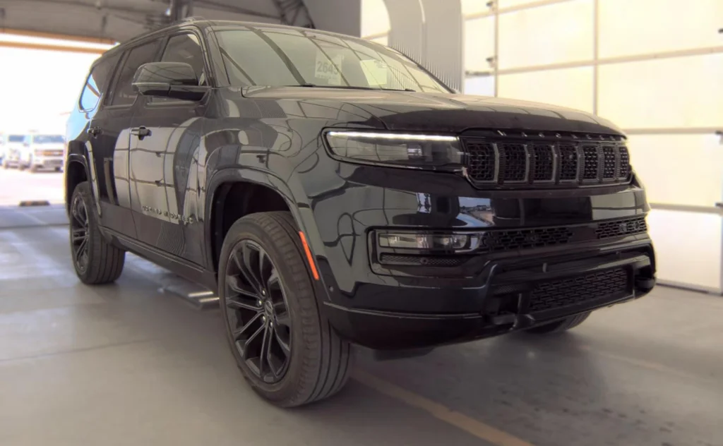 Used 2023 Black Jeep Series III image 4