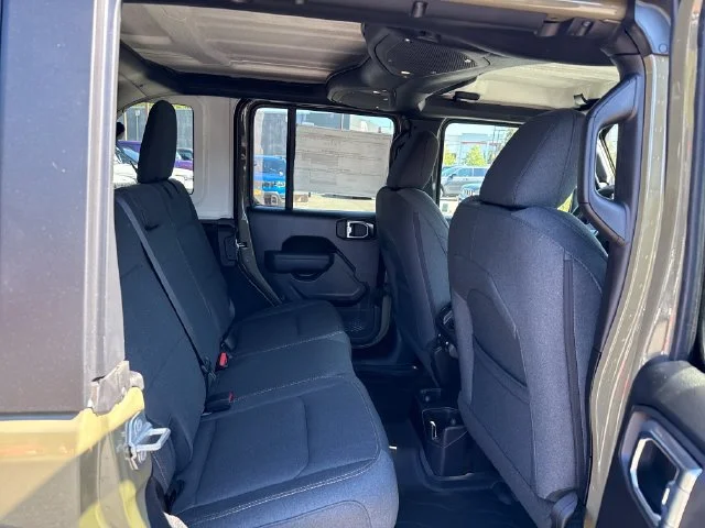 Used 2026 41 Jeep Sport image 10