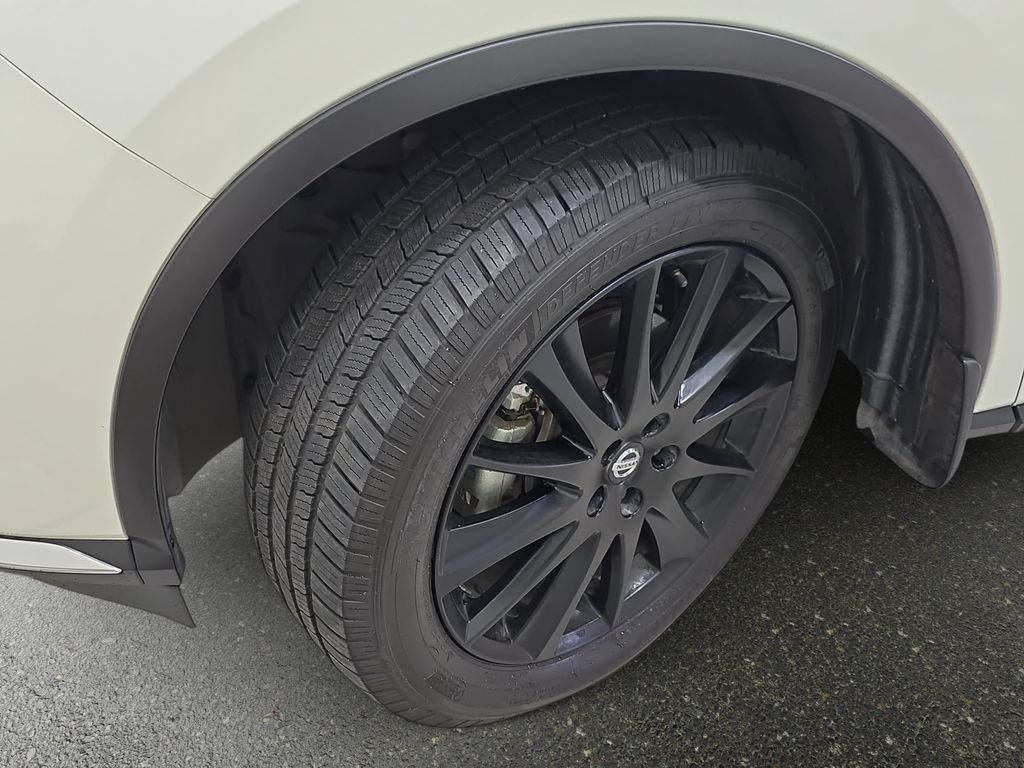 Used 2020 White Nissan Platinum image 35