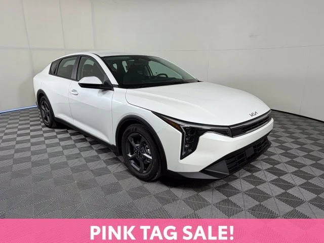 2026 Kia K4 LXS