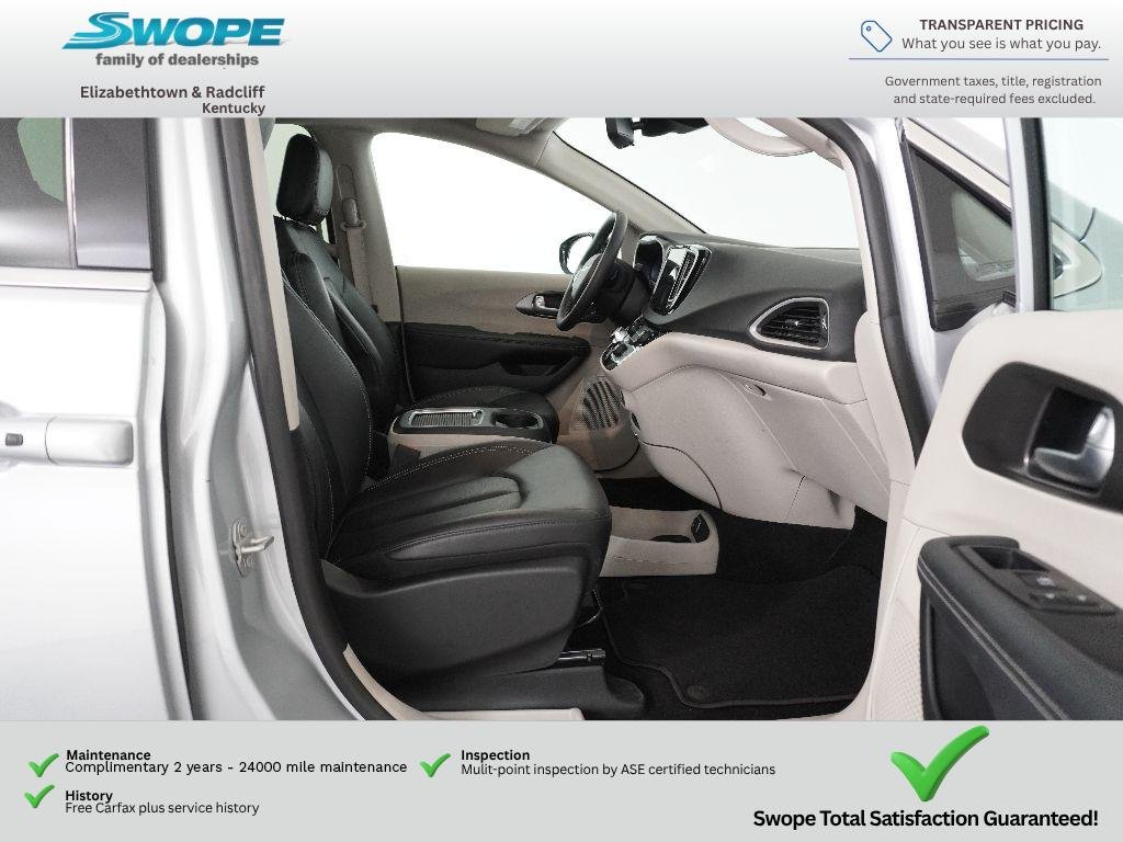 Used 2024 Silver Mist Clearcoat Chrysler Touring L image 9