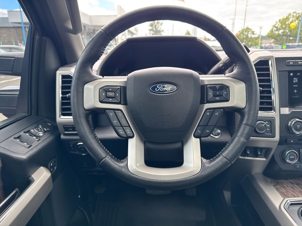 Certified Used 2018 Magnetic Metallic Ford Lariat image 19