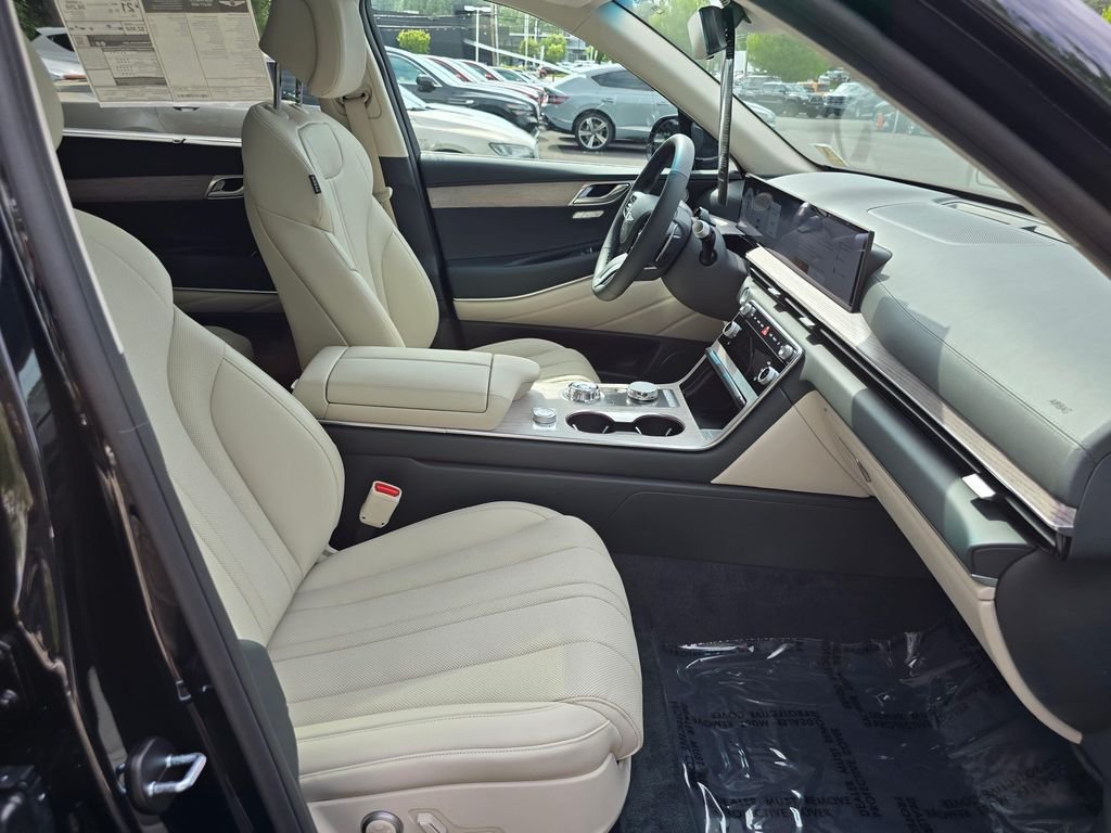 New 2026 Black Genesis 2.5T SELECT image 11