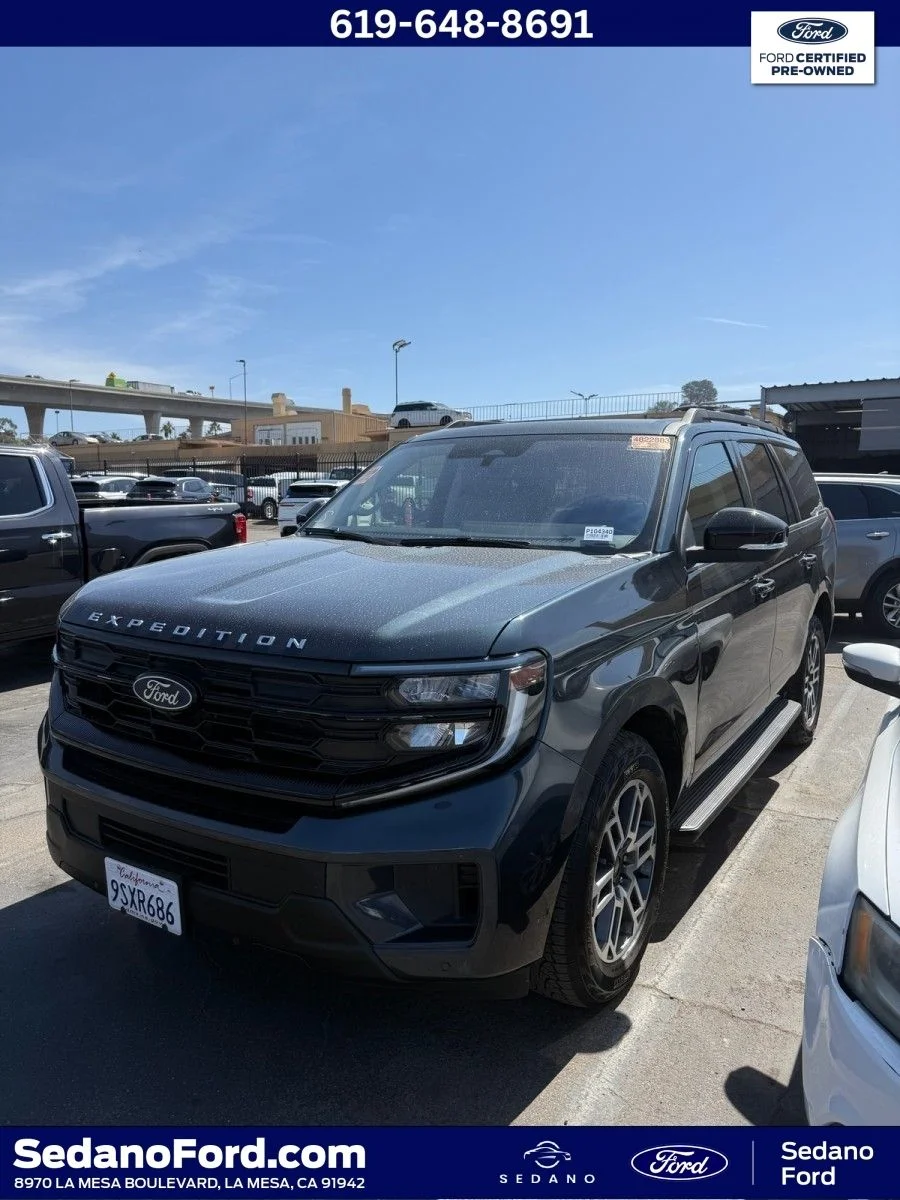 2025 Ford Expedition Active 4x4's photo