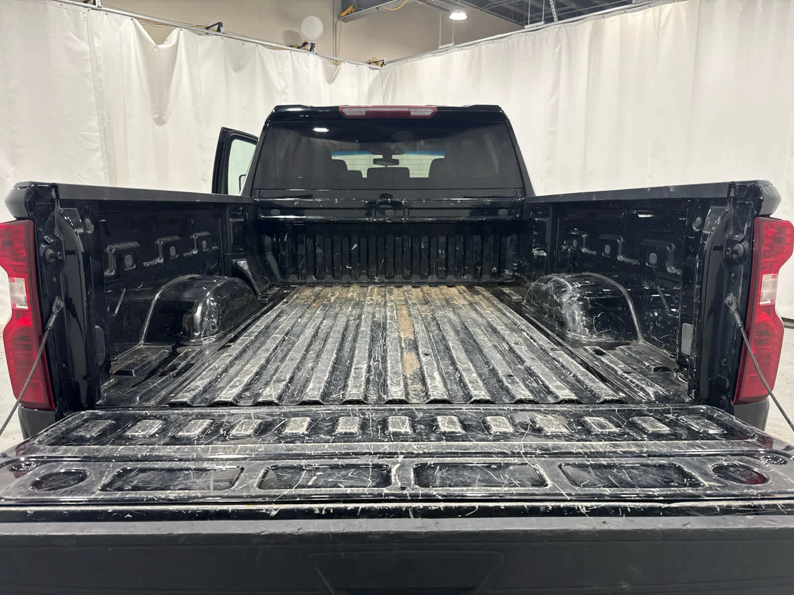 Used 2020 BLACK Chevrolet LT image 14