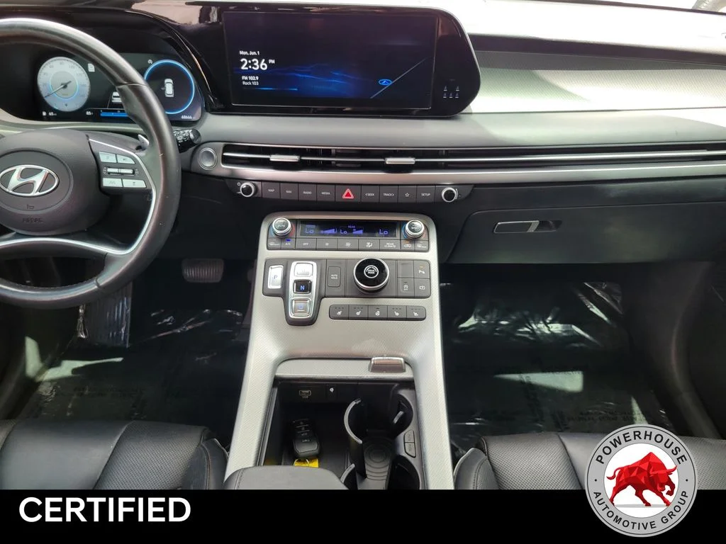 Used 2023 White Hyundai SEL image 21