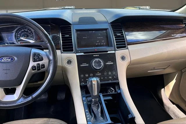 Used 2013 Silver Ford Limited image 6