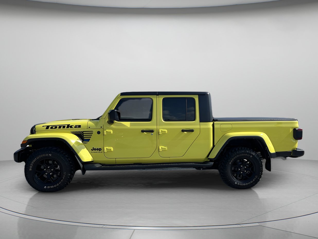 Used 2024 High Velocity Clearcoat Jeep Willys image 5