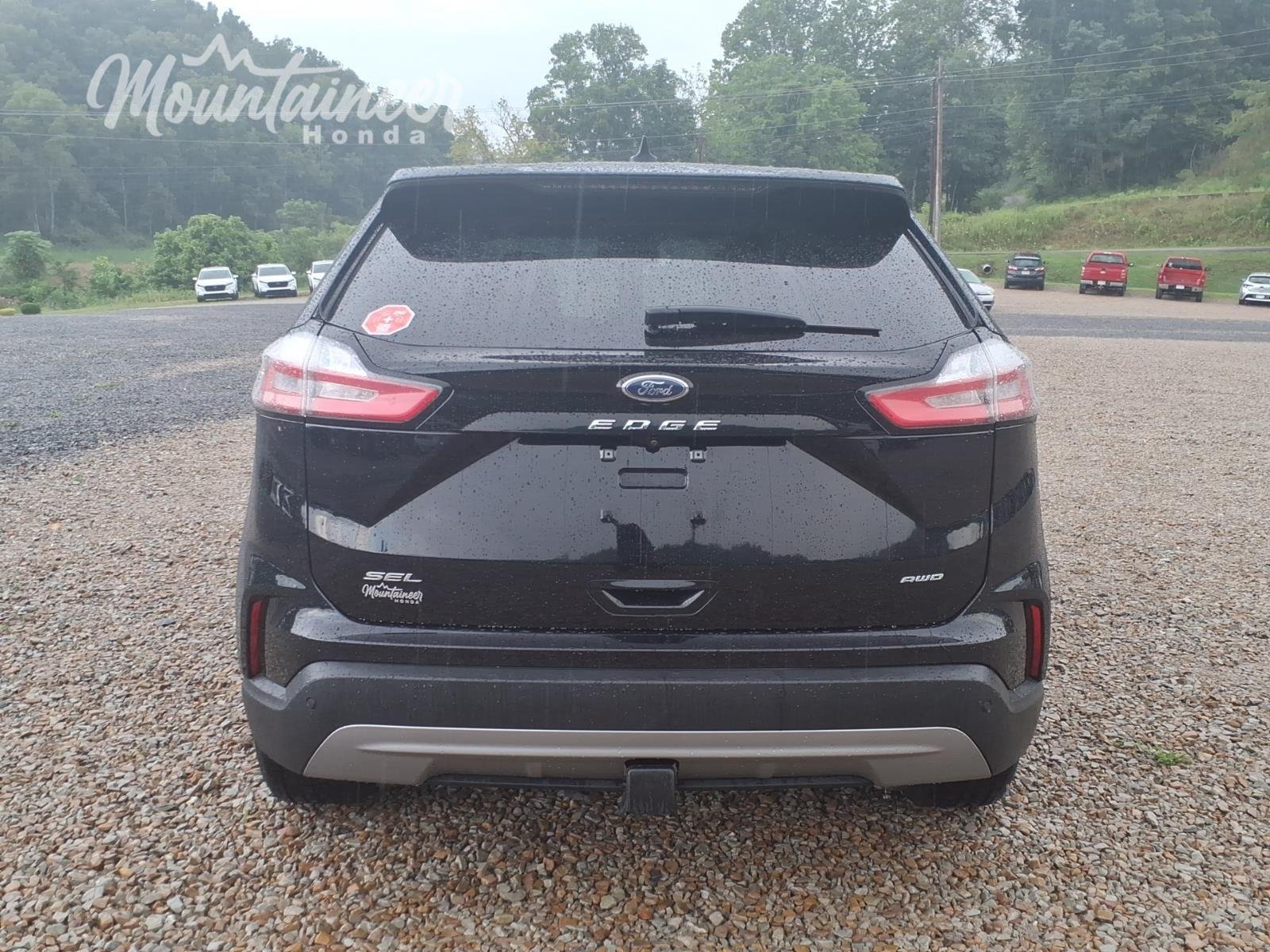 Used 2022 Agate Black Ford SEL image 7