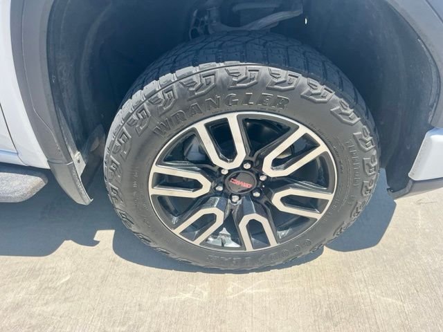 Used 2023 White GMC AT4 image 6