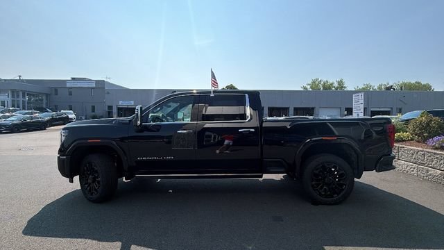 New 2026 Onyx Black GMC Denali Ultimate image 4