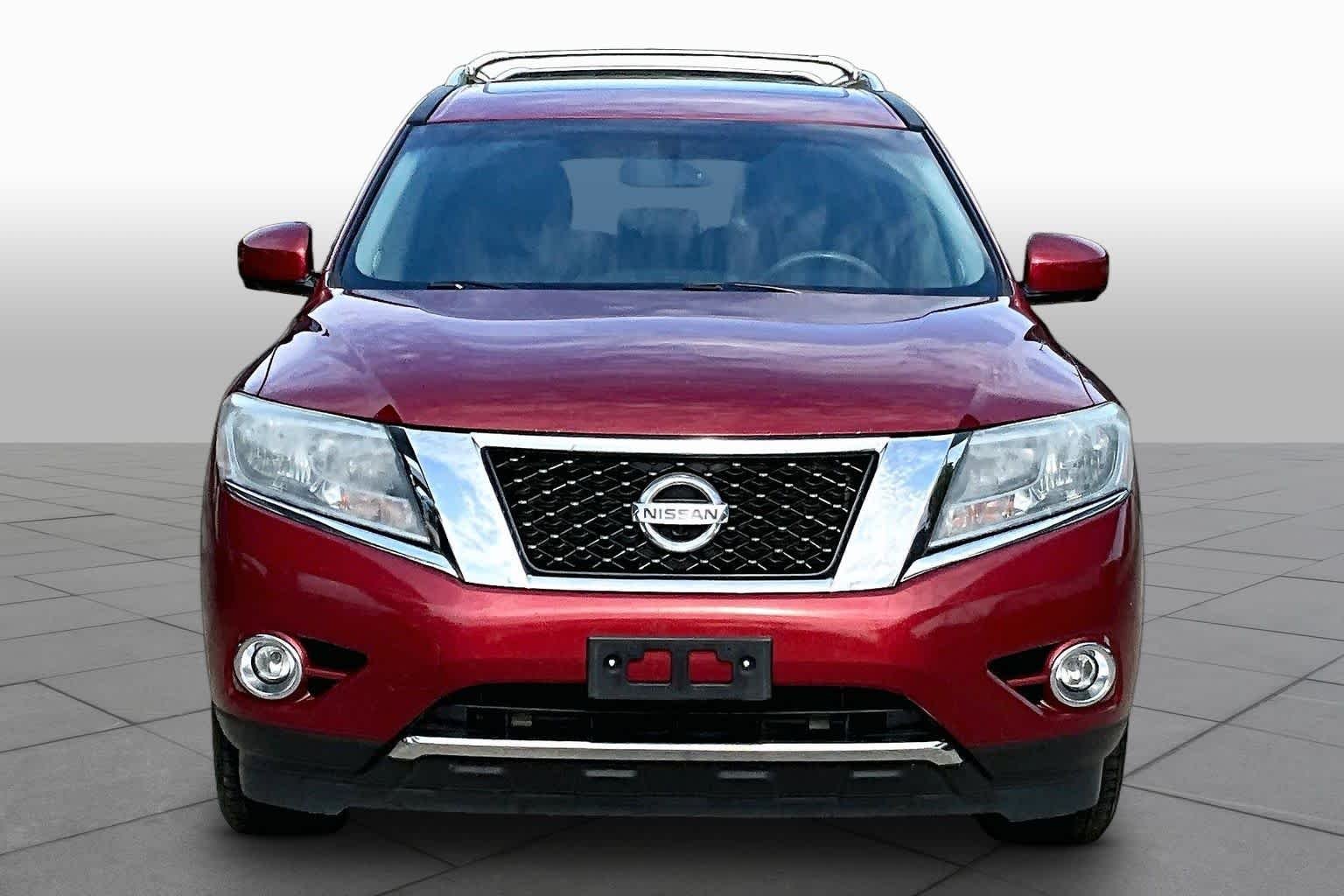 Pre-Owned 2015 Nissan Pathfinder SL