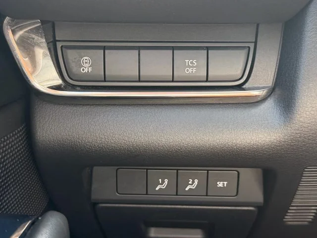 Used 2021 Black Mazda Preferred image 30
