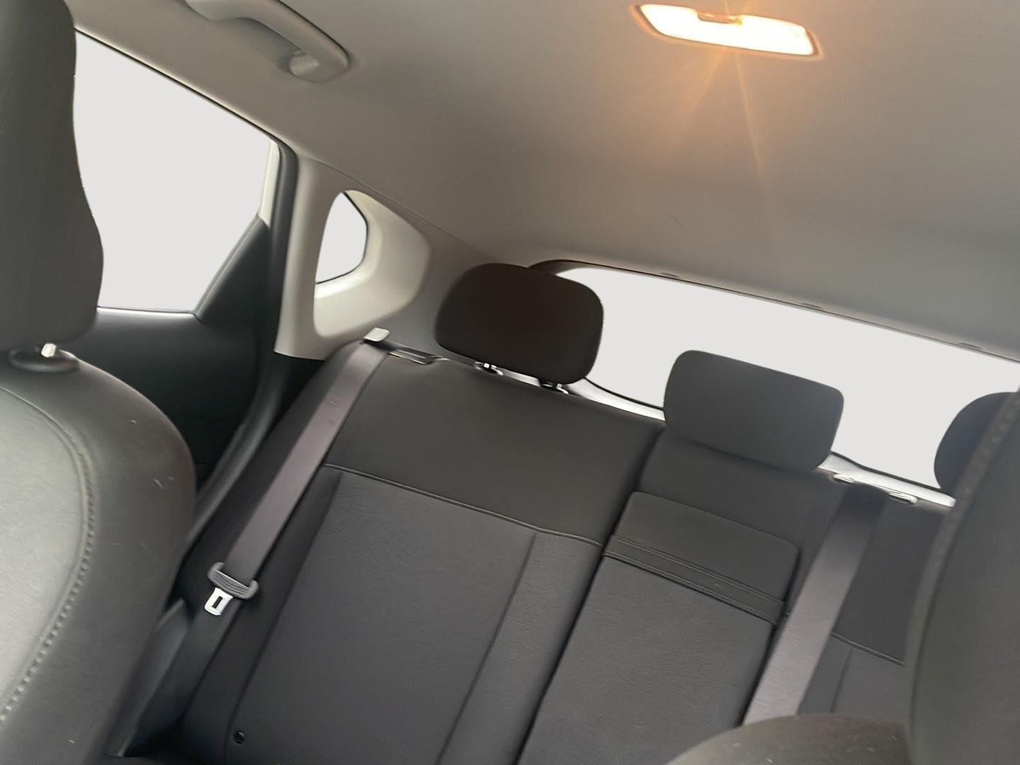 2025 Hyundai Kona SEL - Photo 36
