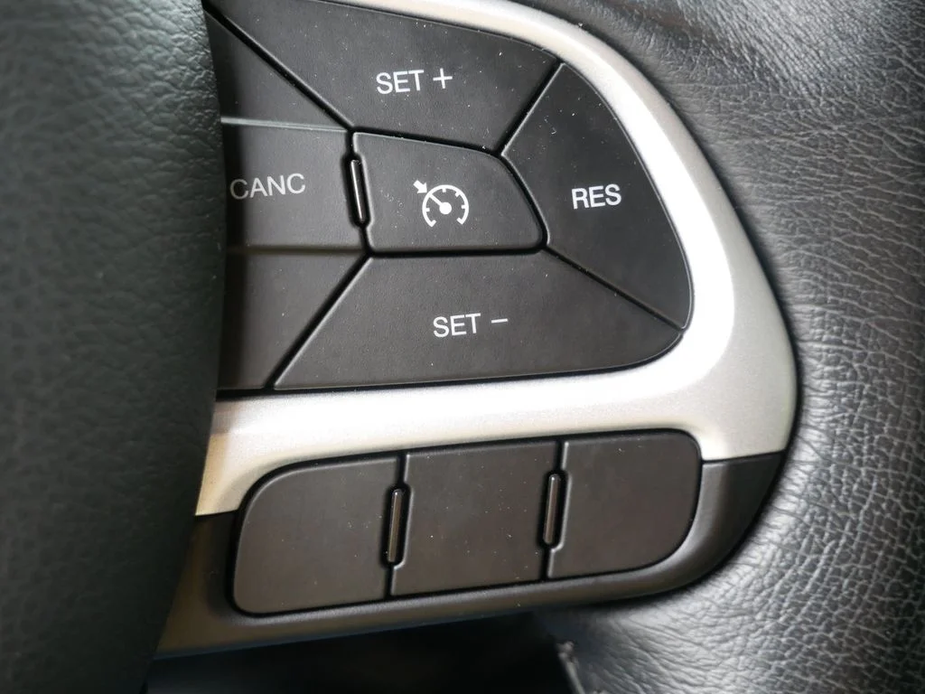 Certified Used 2020 Red Jeep Latitude image 20