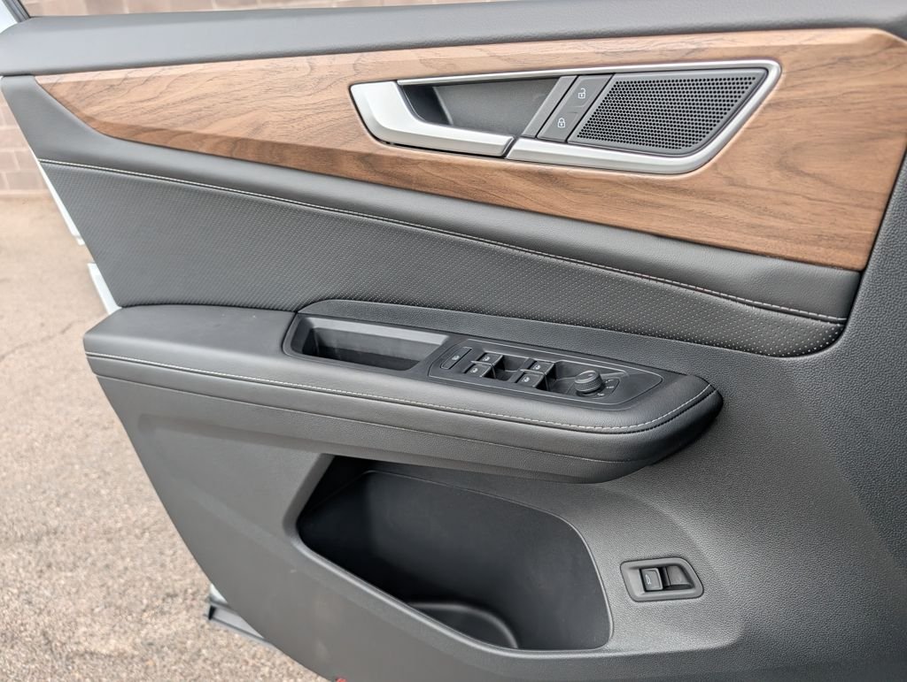 2026 Volkswagen Atlas SE w/Tech - Photo 19