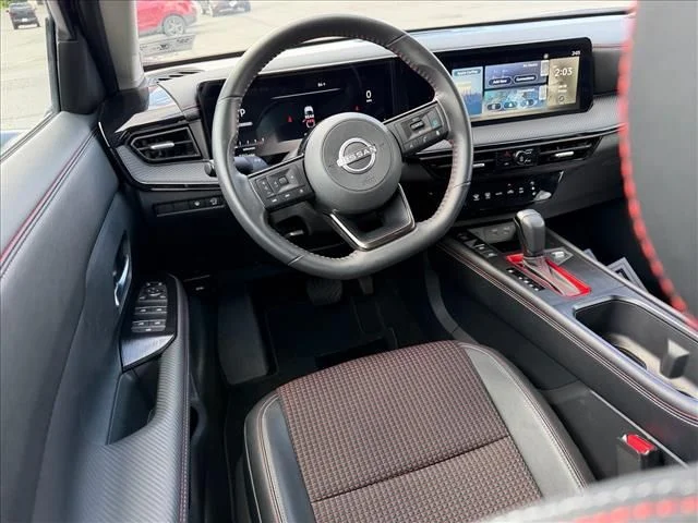 Used 2025 Blue Nissan SR image 7