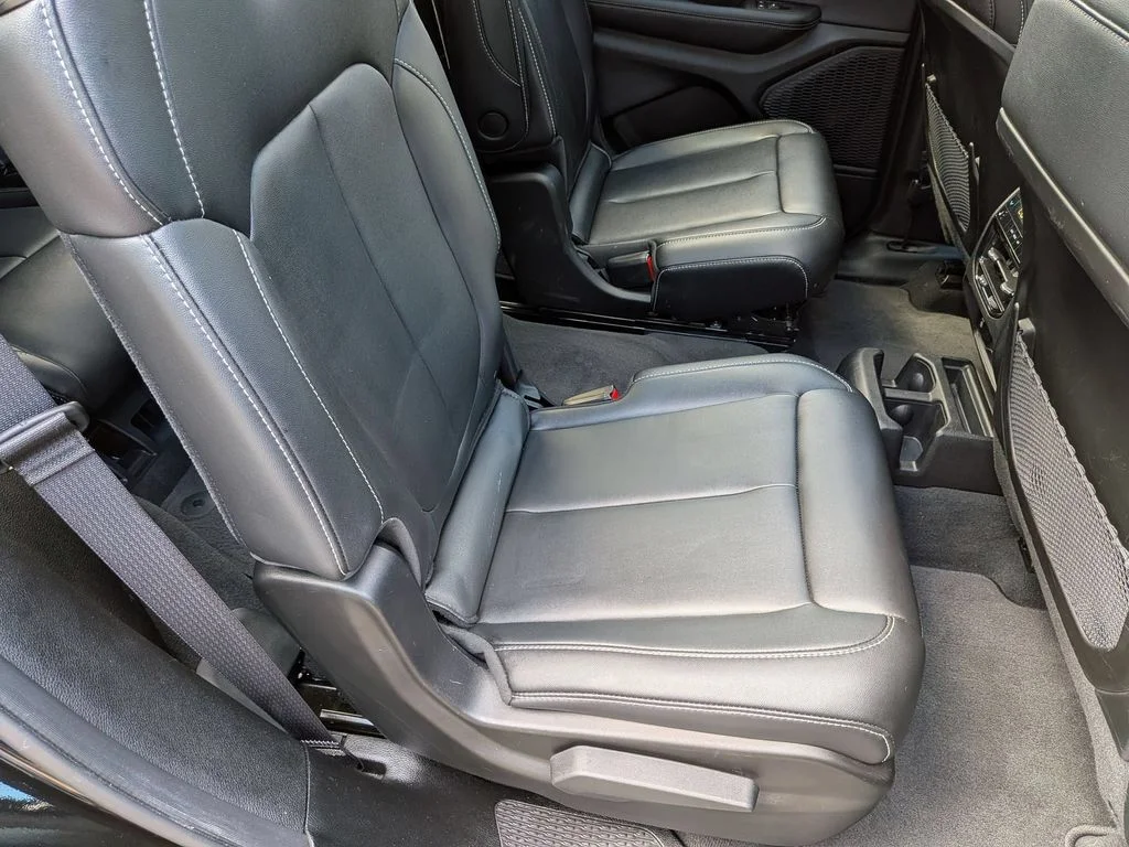 Used 2025 Black Jeep Limited image 29