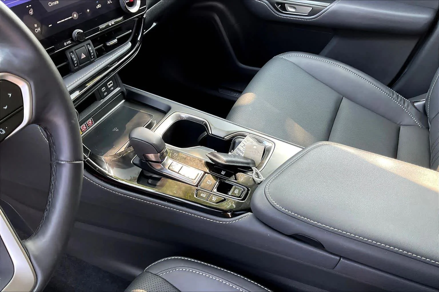 Used 2025 Redline Lexus Premium image 31