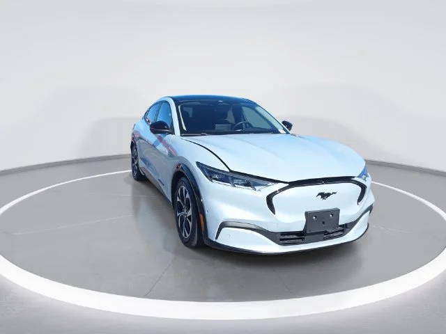 Used 2023 White Ford Premium image 2
