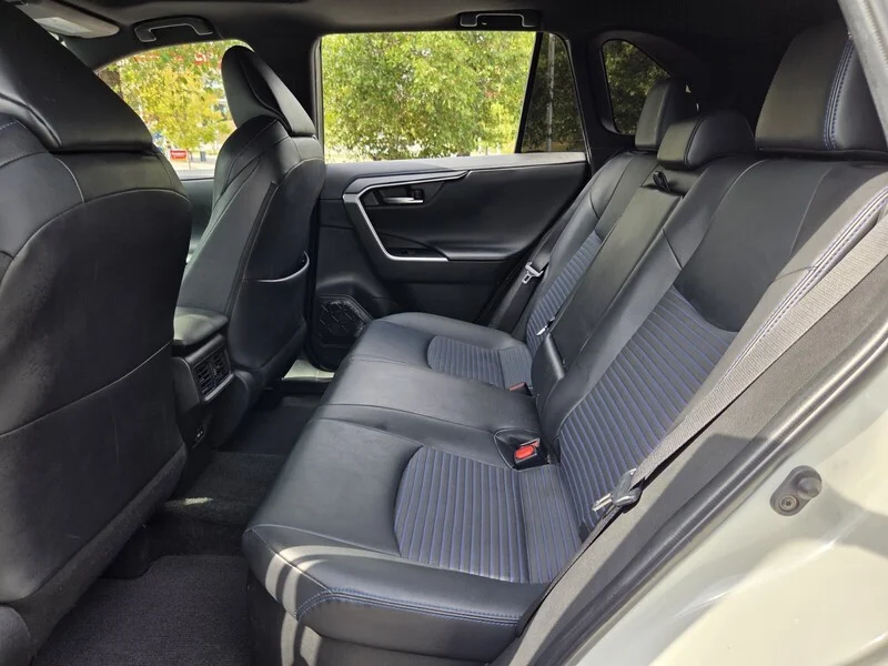 Used 2022 WHITE TOYOTA XSE image 12