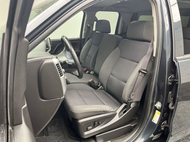 Used 2017 Graphite Metallic Chevrolet LT image 10