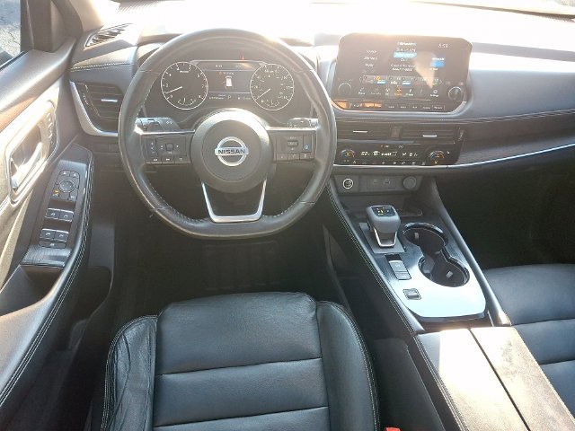 Used 2021 Gray Nissan SL image 13