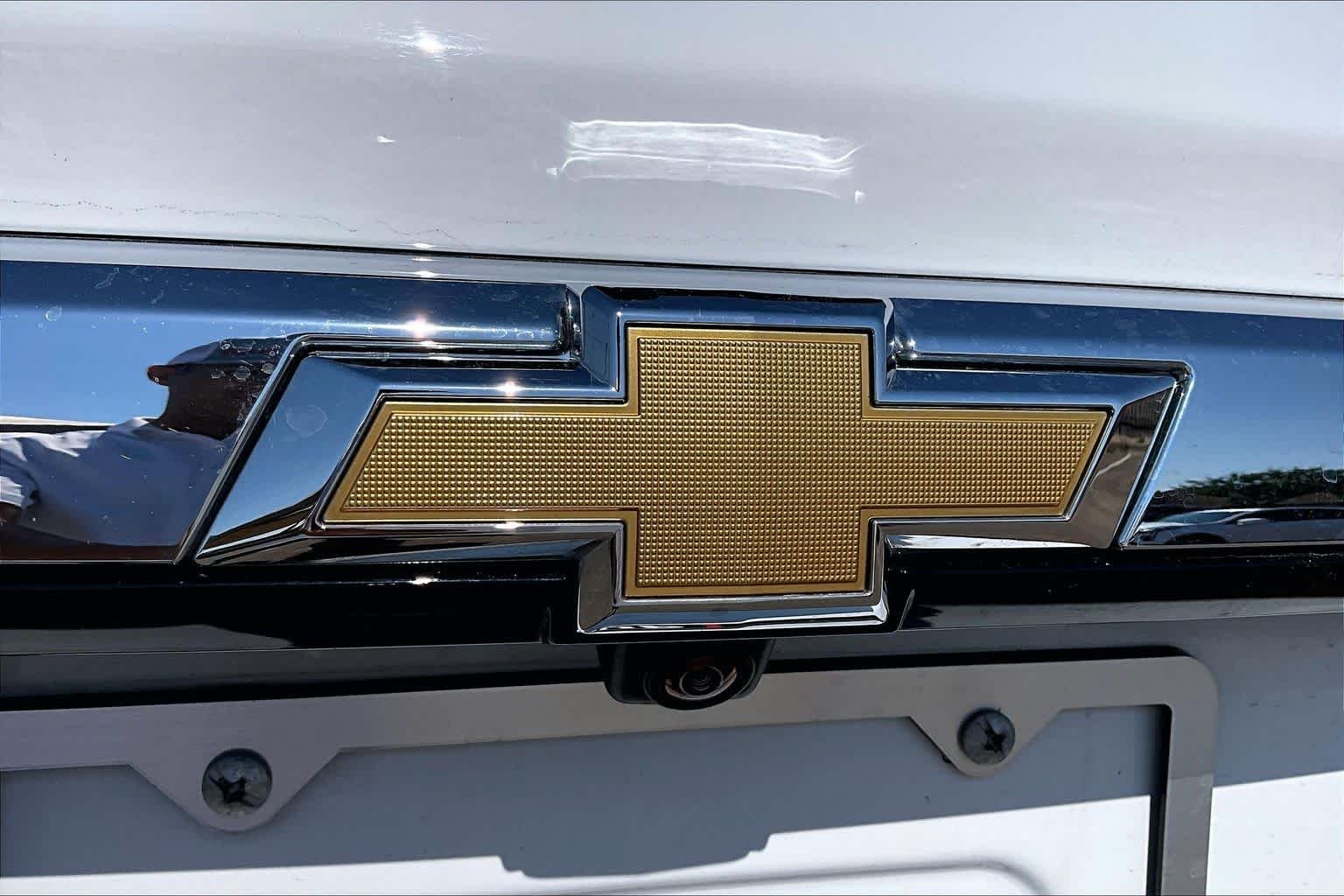 Used 2023 Summit White Chevrolet LS image 31