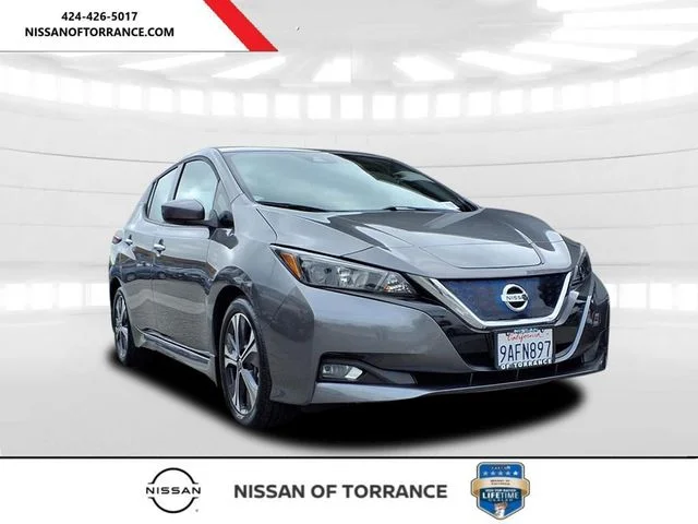 2022 Nissan Leaf SV's photo
