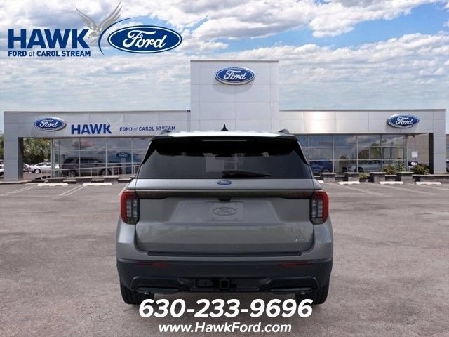 New 2026 Carbonized Gray Metallic Ford ST-Line image 5
