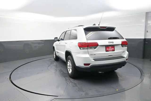 Used 2019 White Jeep Laredo E image 58
