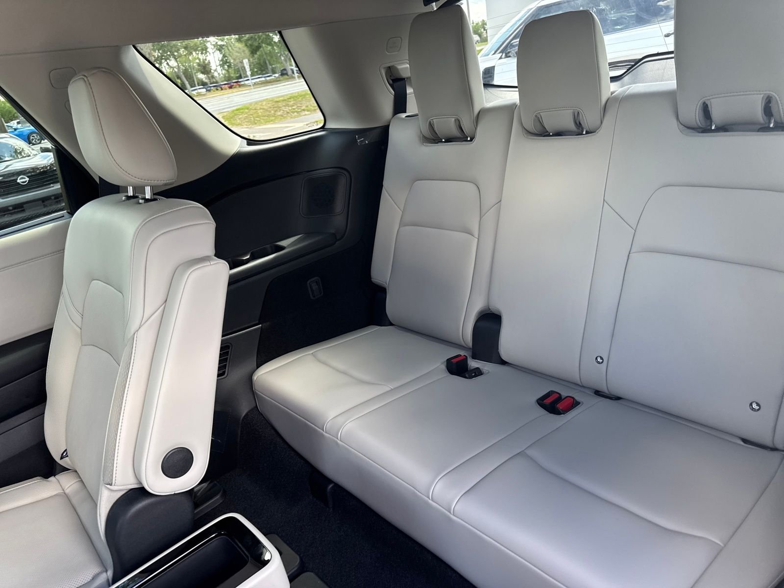 New 2026 Nissan Pathfinder SL 4D Sport Utility