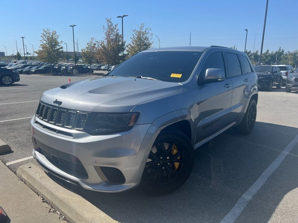 2021 Jeep Grand Cherokee Trackhawk's photo