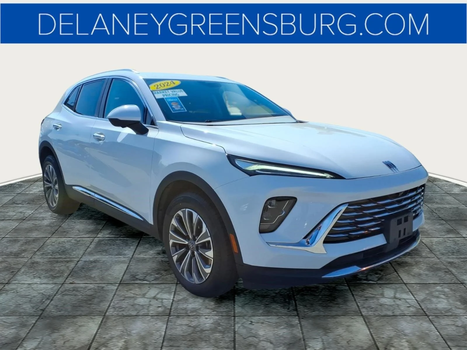 Used 2024 Summit White Gaz Buick Preferred image 1