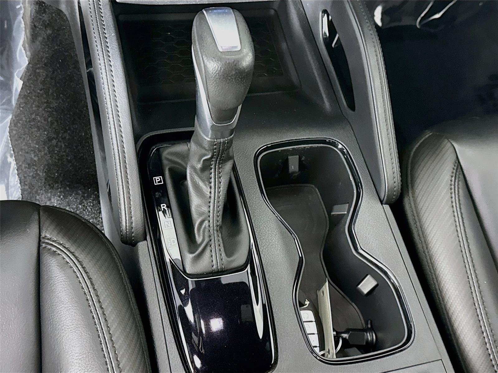 Used 2022 Boulder Grey Pearl Nissan PRO-4X image 19