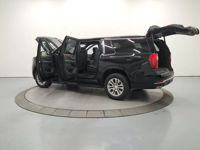 Used 2025 Black GMC Denali image 14
