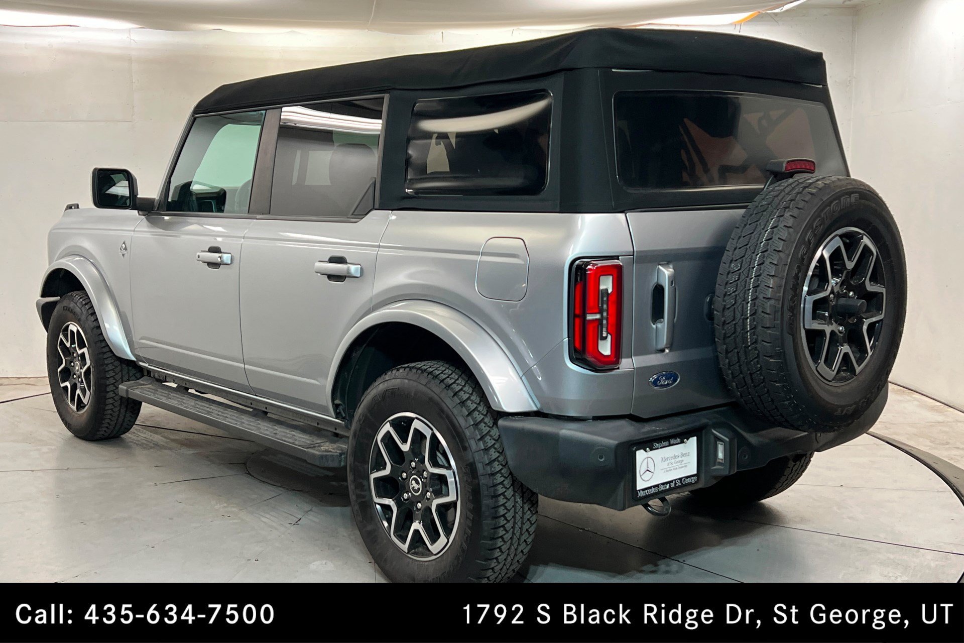 Used 2023 ICONIC SILVER METALLIC Ford  image 3