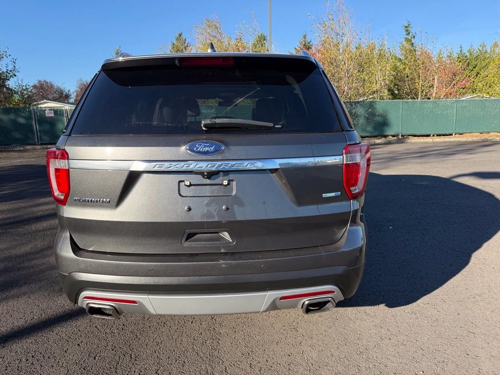 Used 2017 Magnetic Metallic Ford Platinum image 6