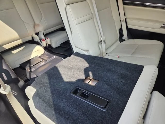 Used 2020 Starfire Pearl Lexus 460 image 5