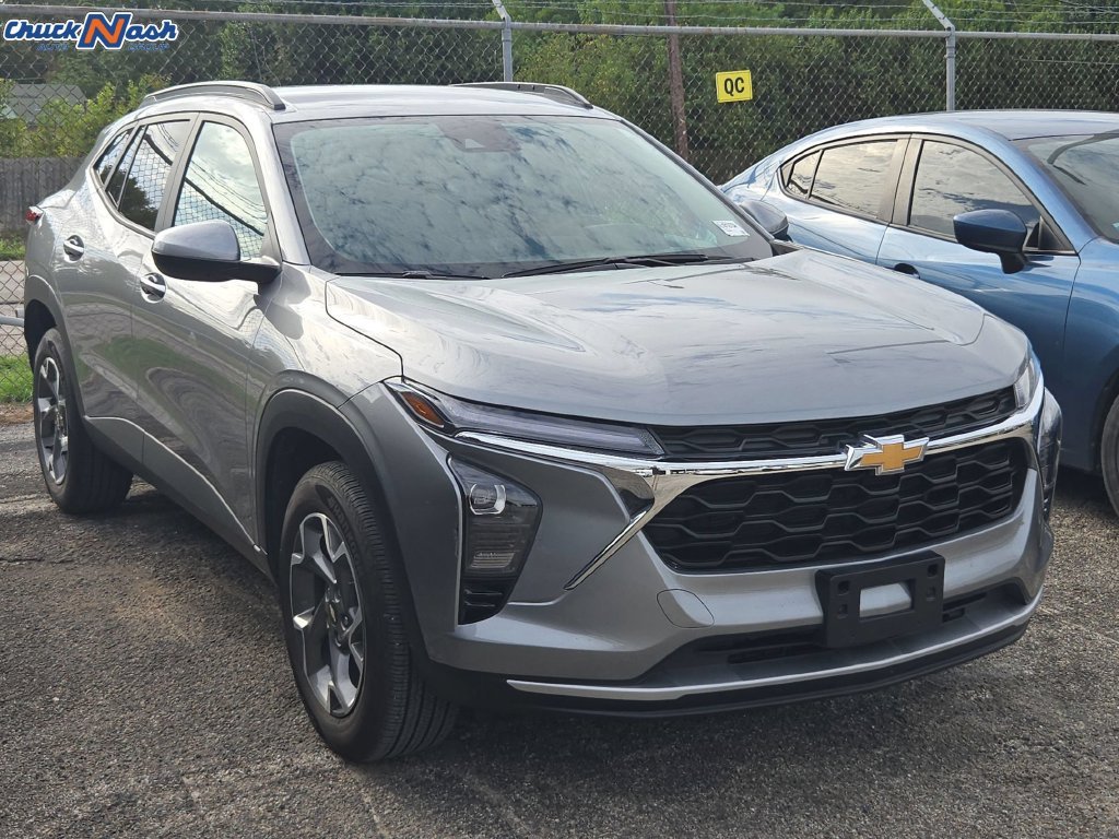 Used 2025 Sterling Gray Metallic Chevrolet LT image 1